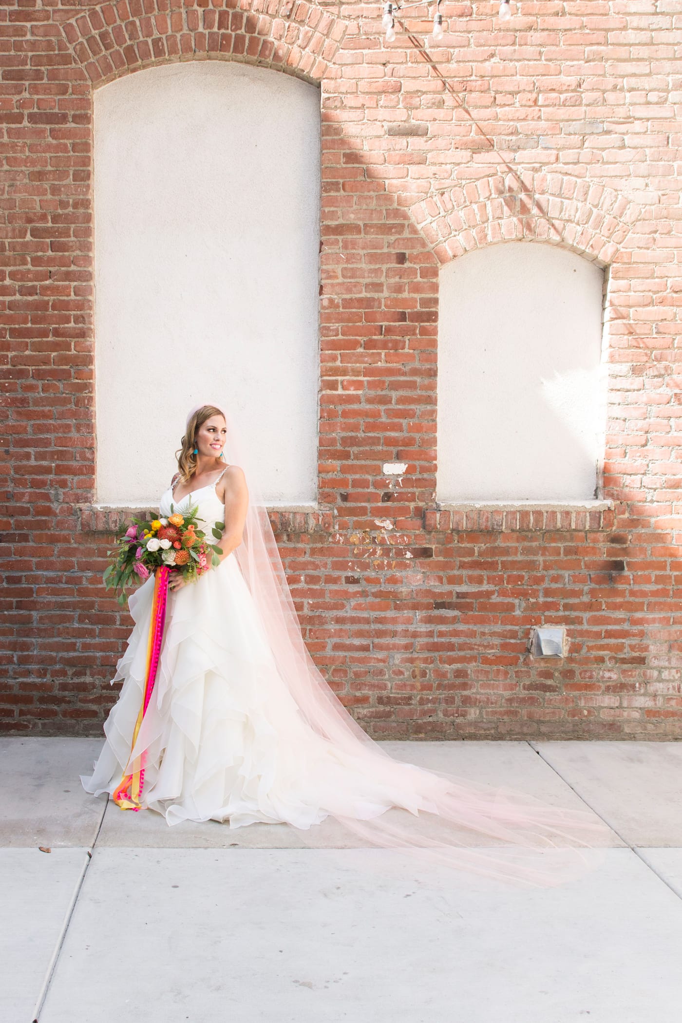 Confetti Wedding Styled Shoot: Vibrant & Modern Wedding Inspiration