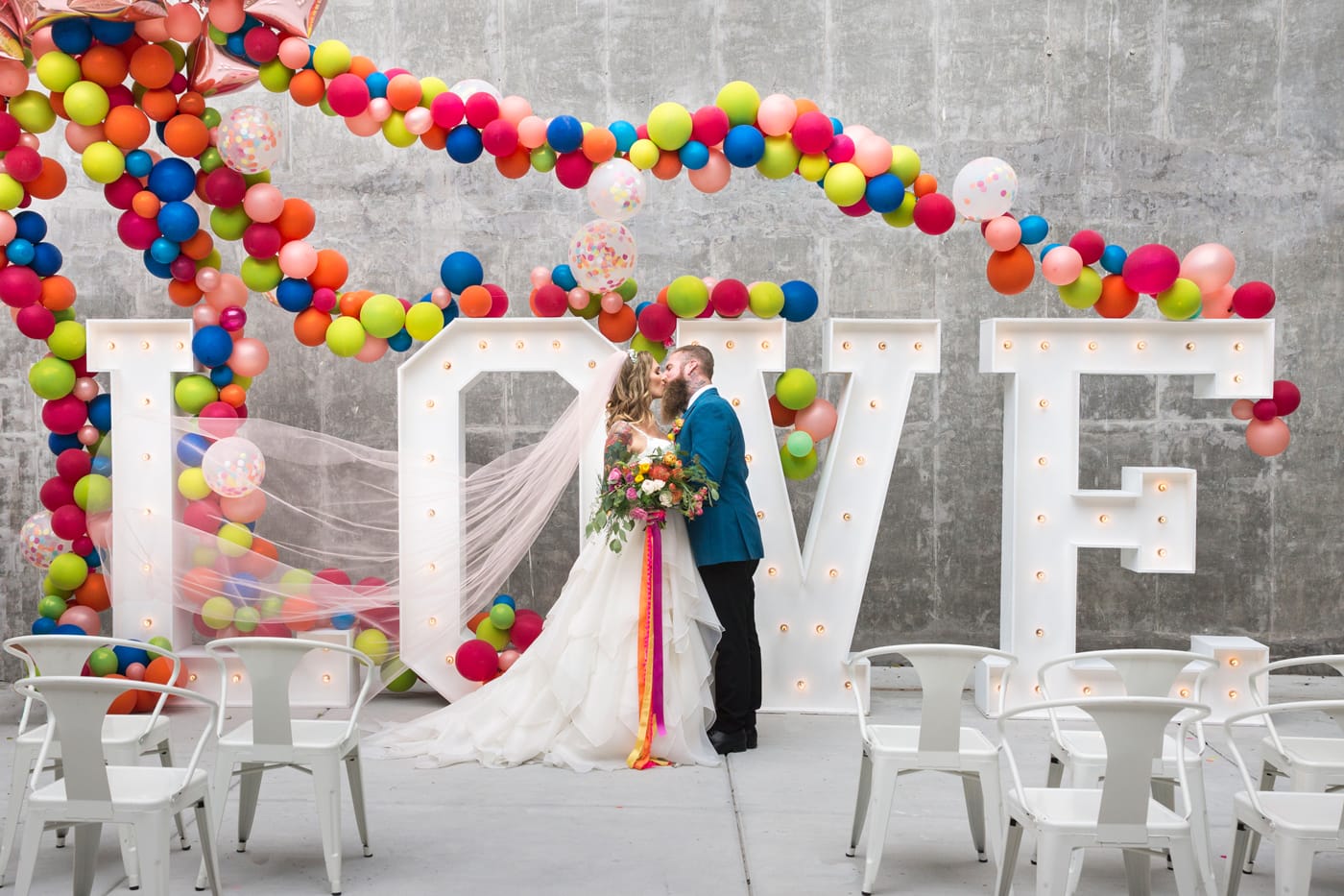 Confetti Wedding Styled Shoot: Vibrant & Modern Wedding Inspiration