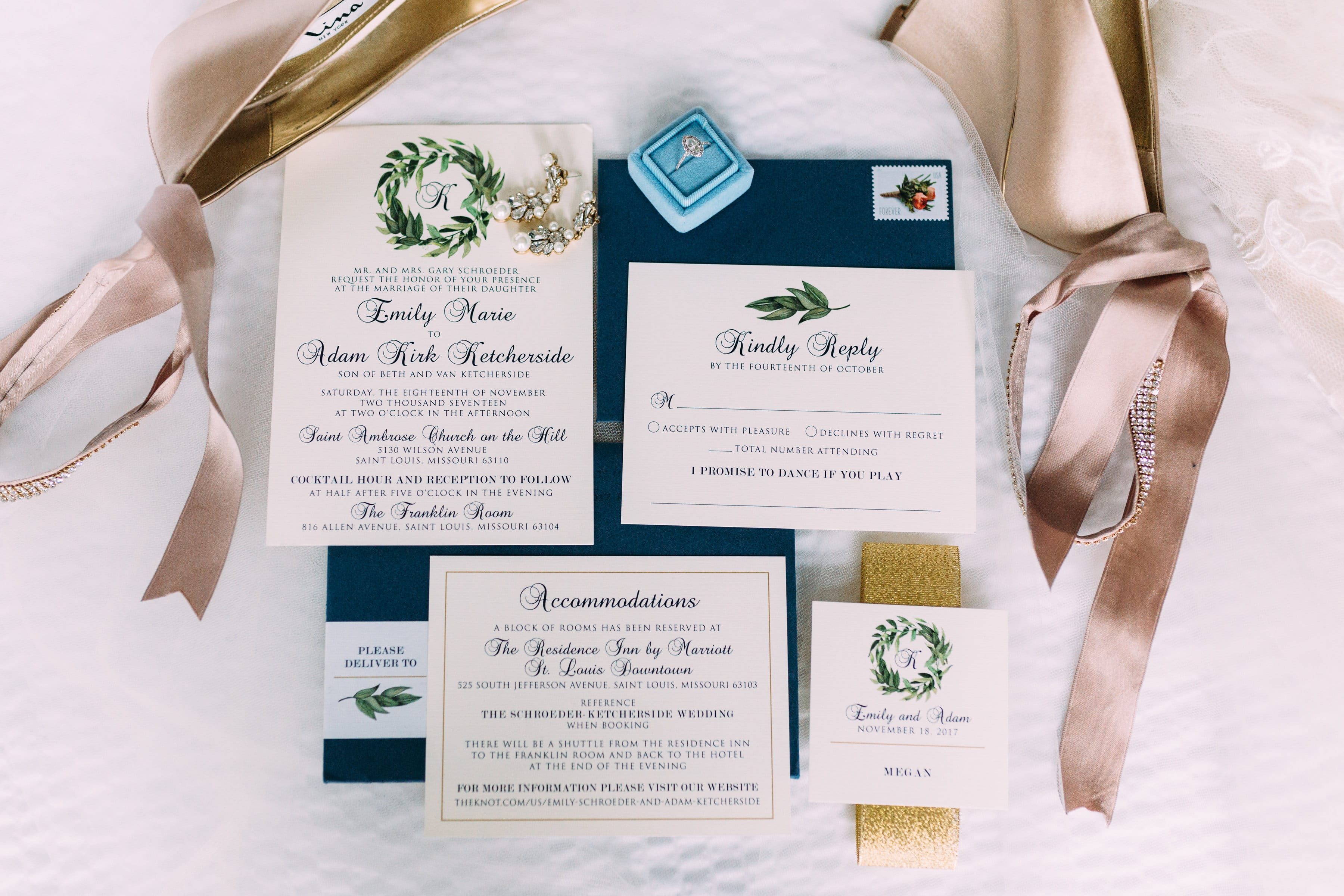 Cozy Fall Wedding: Bringing Romance & Fun to Life