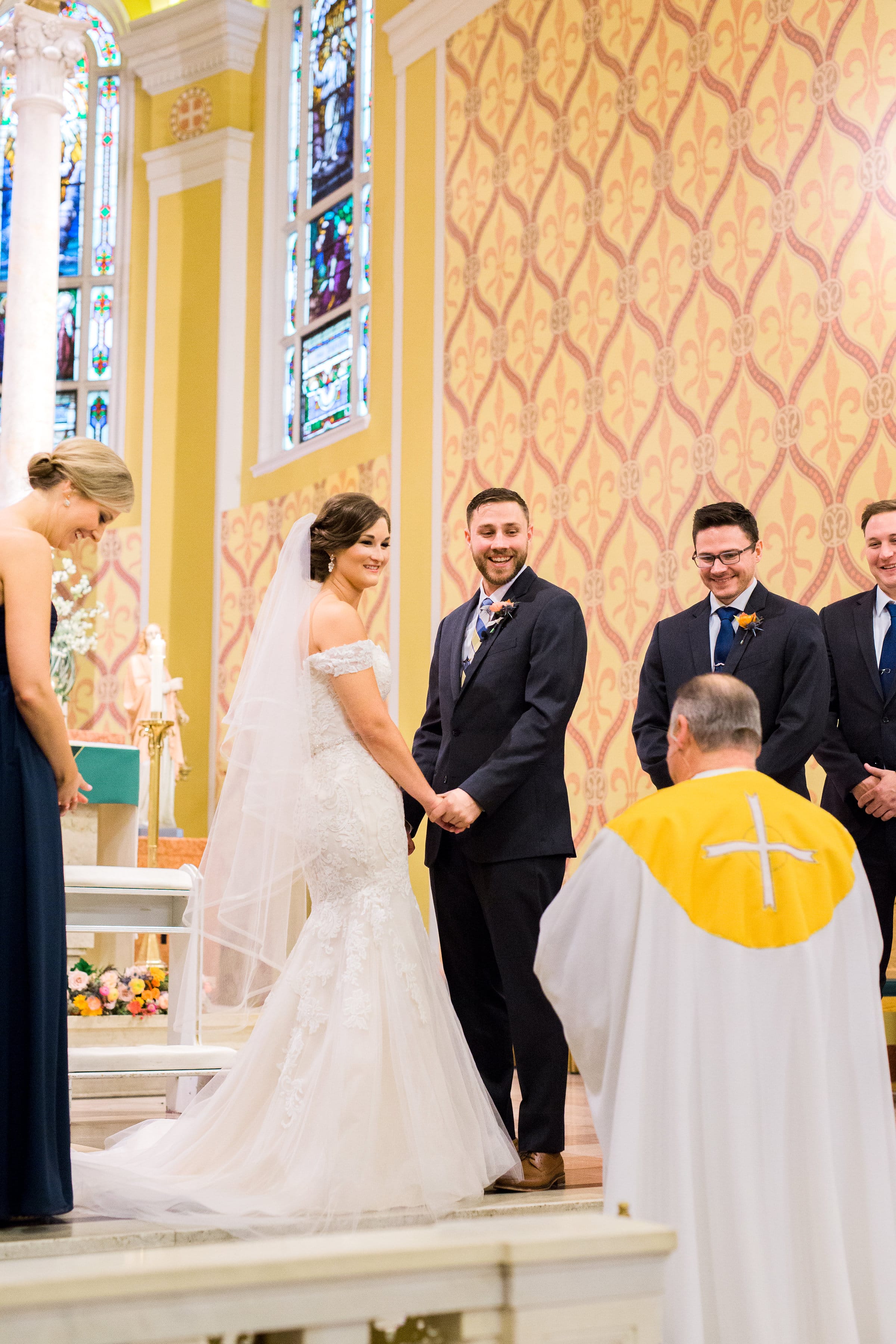 Cozy Fall Wedding: Bringing Romance & Fun to Life