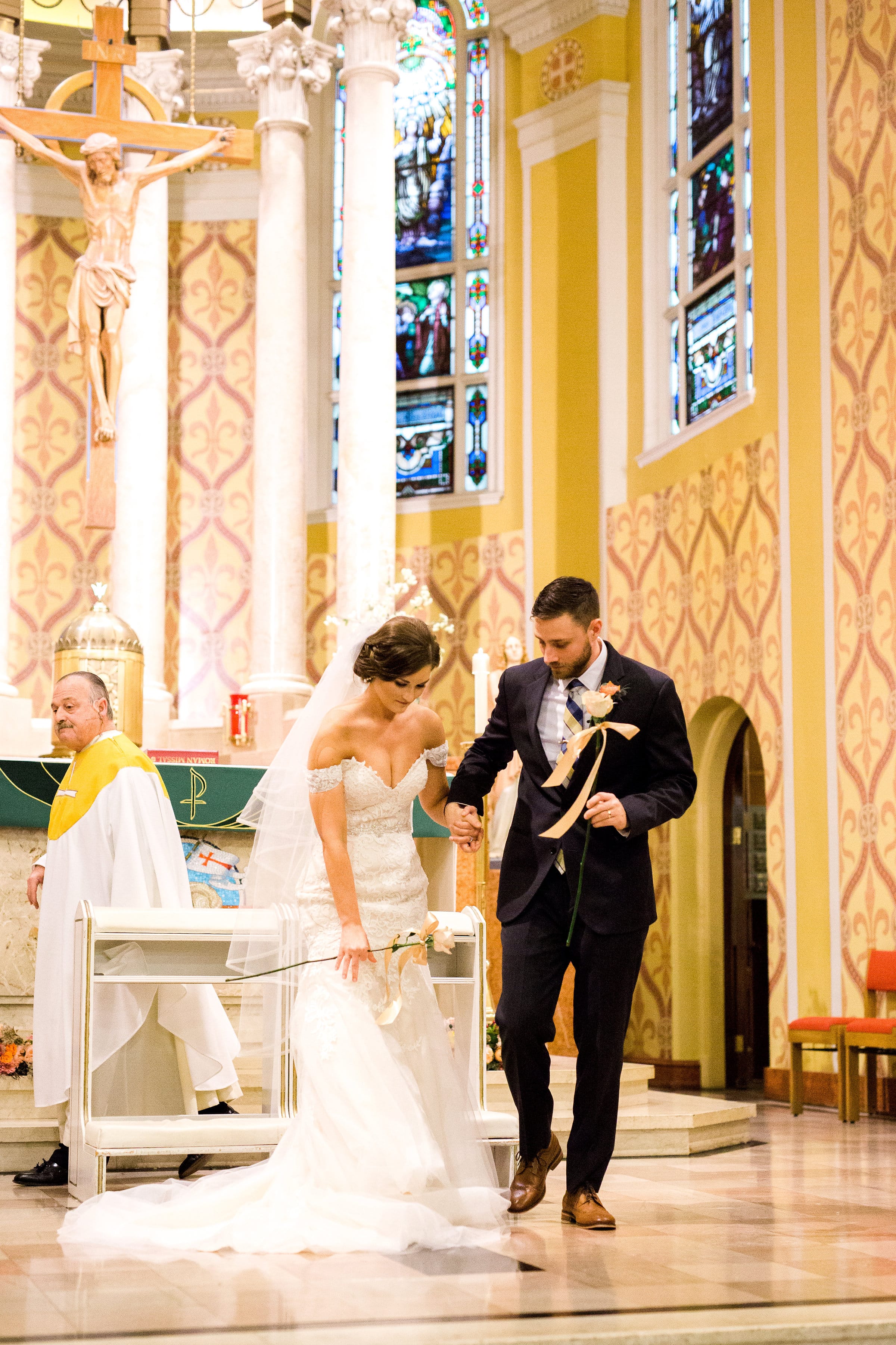 Cozy Fall Wedding: Bringing Romance & Fun to Life