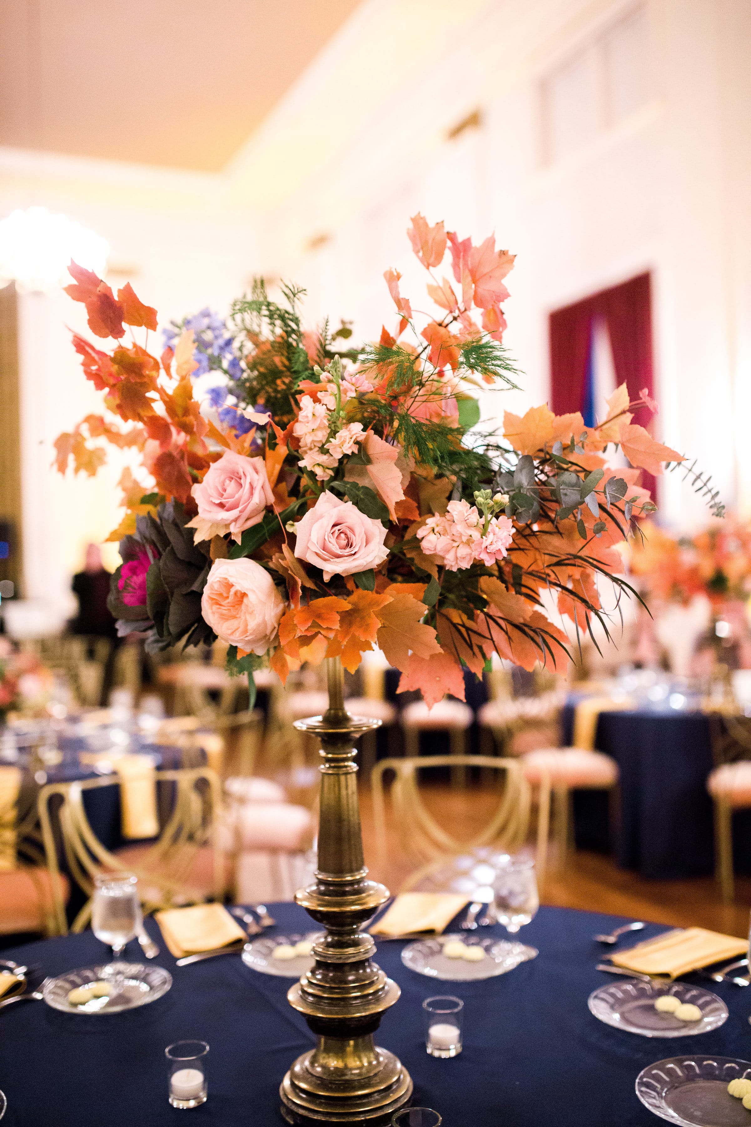 Cozy Fall Wedding: Bringing Romance & Fun to Life