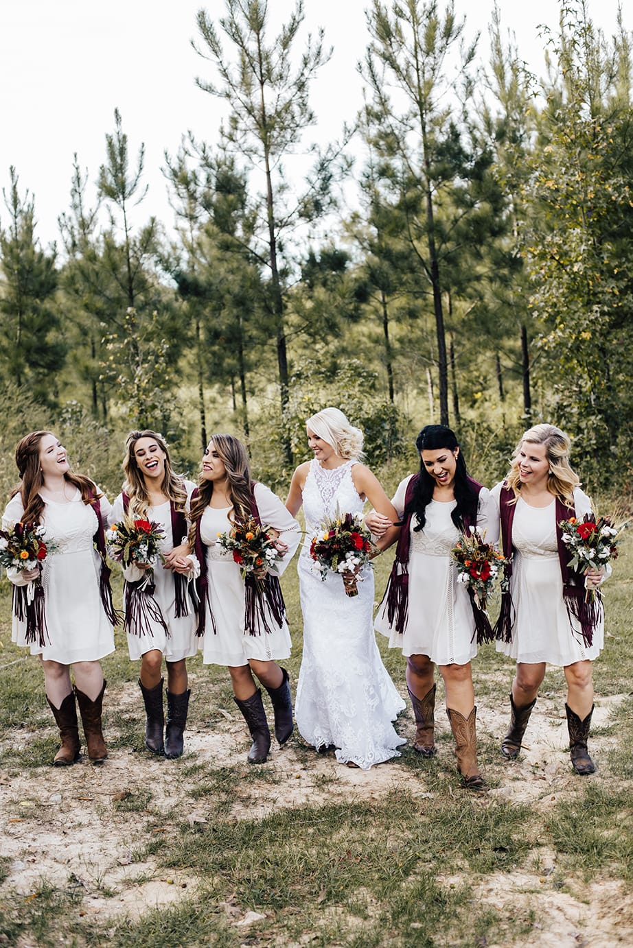 Lakeside Rustic Wedding Inspiration | Country Chic Details