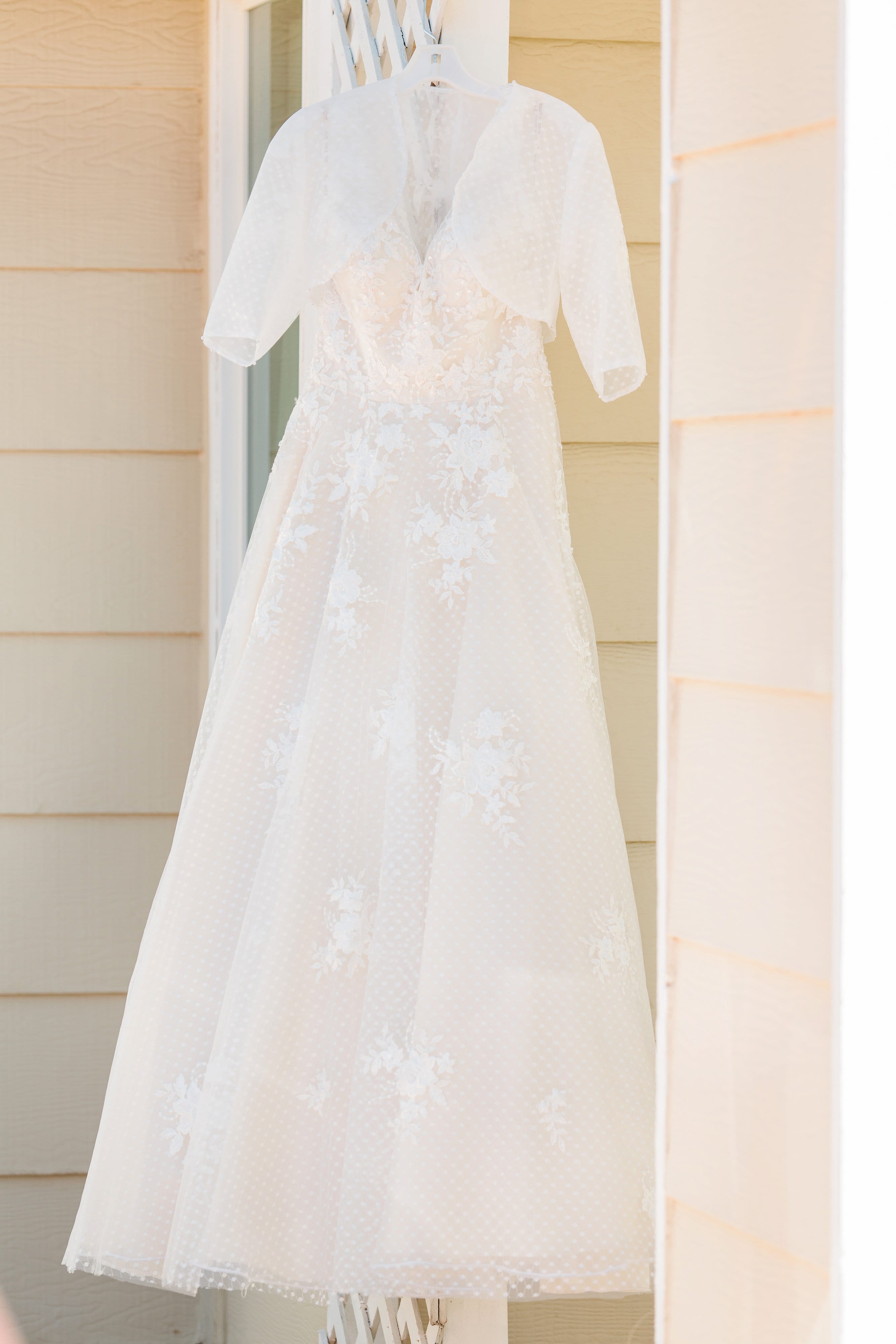 Travel Wedding Inspiration: Adventure-Inspired Decor & Meryl Gown