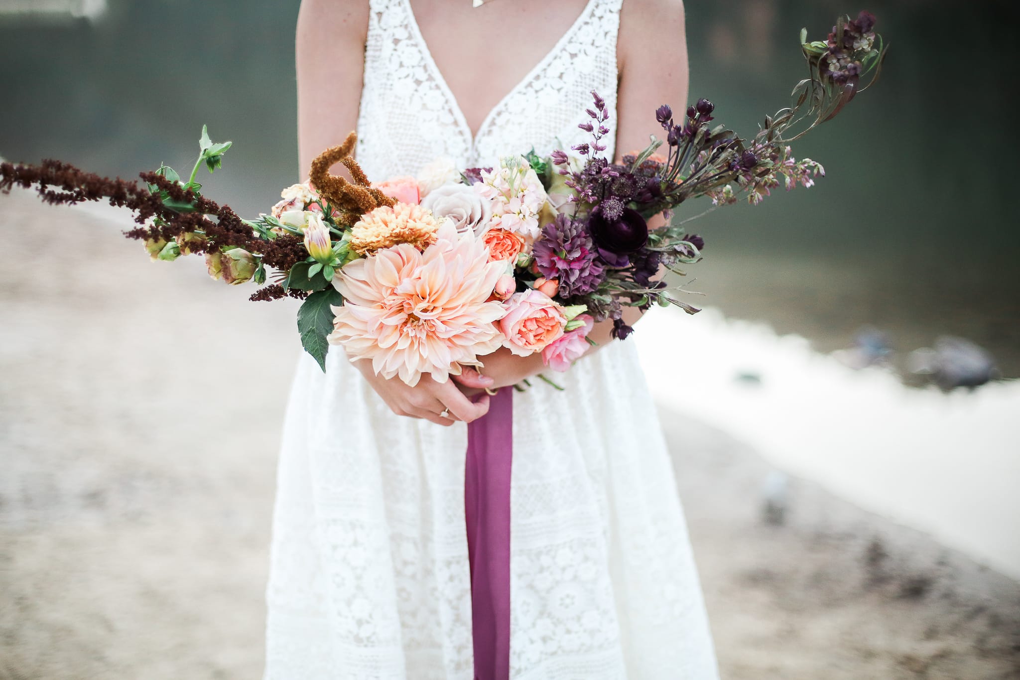 Boho Lakeside Elopement: Wedding Inspiration & Chic Details