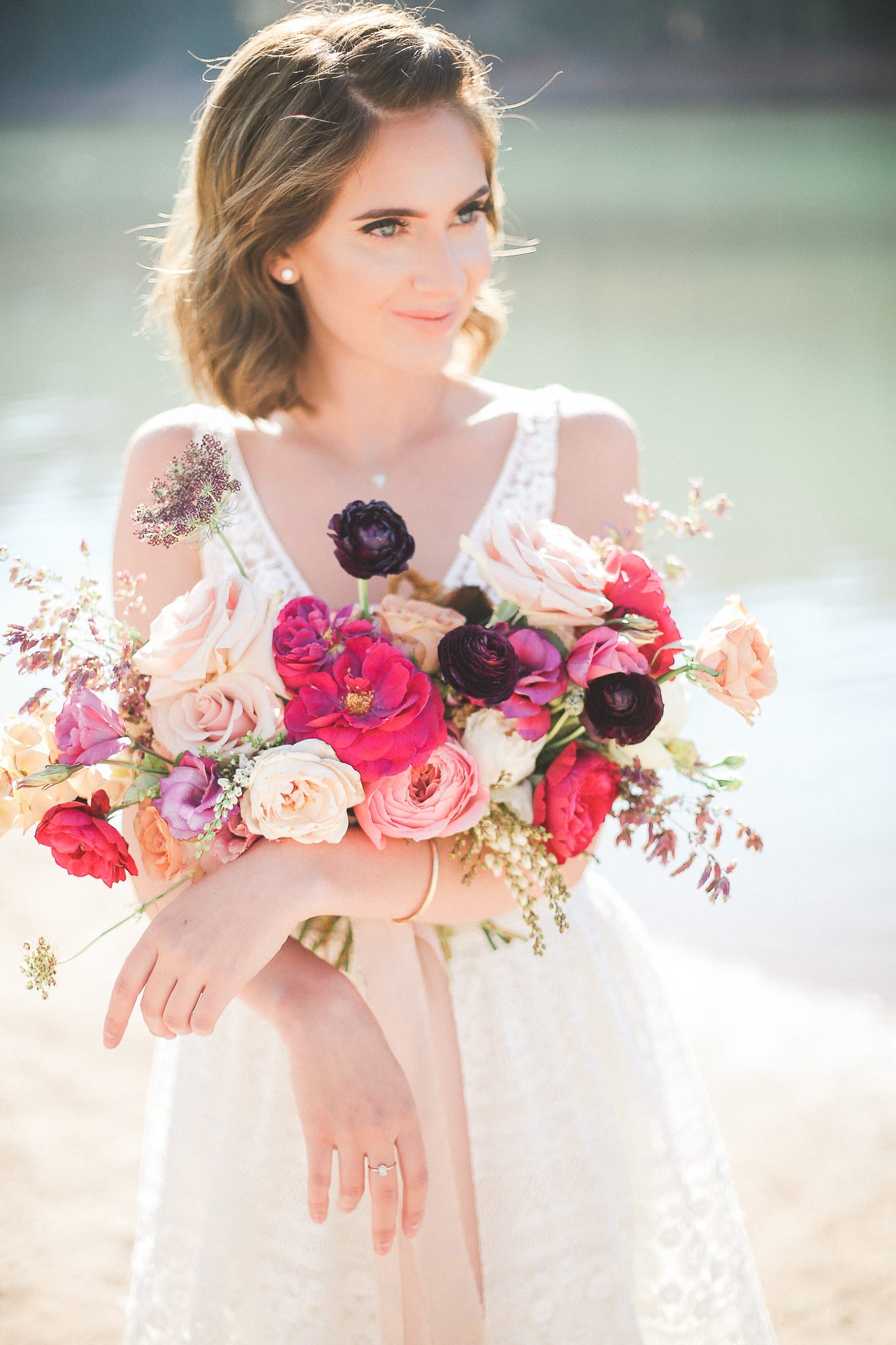 Boho Lakeside Elopement: Wedding Inspiration & Chic Details