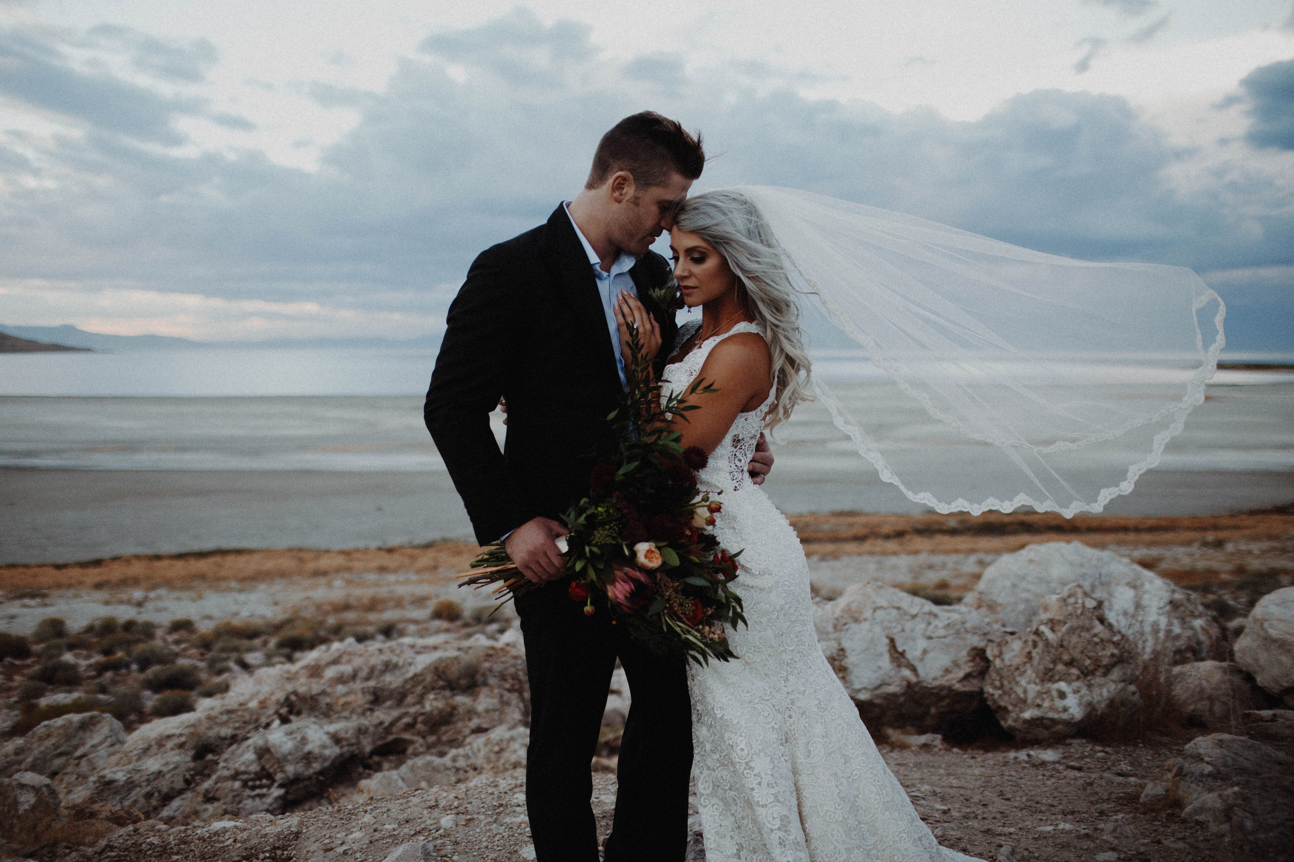 Romantic Lace Wedding Dress: Boho-Chic Styled Shoot & Affordable Options