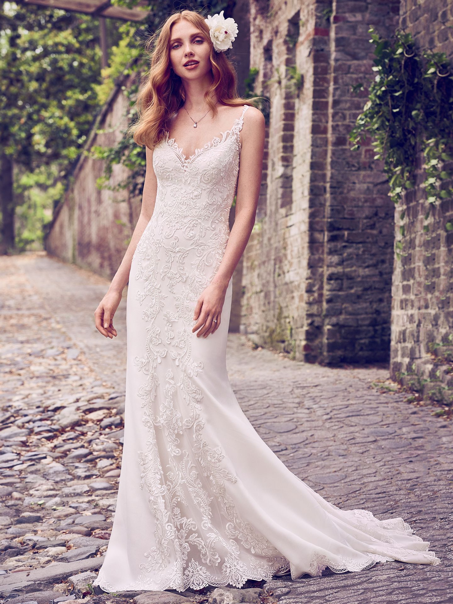 2018 Wedding Dress Trends: Romantic & Modern Bridal Styles