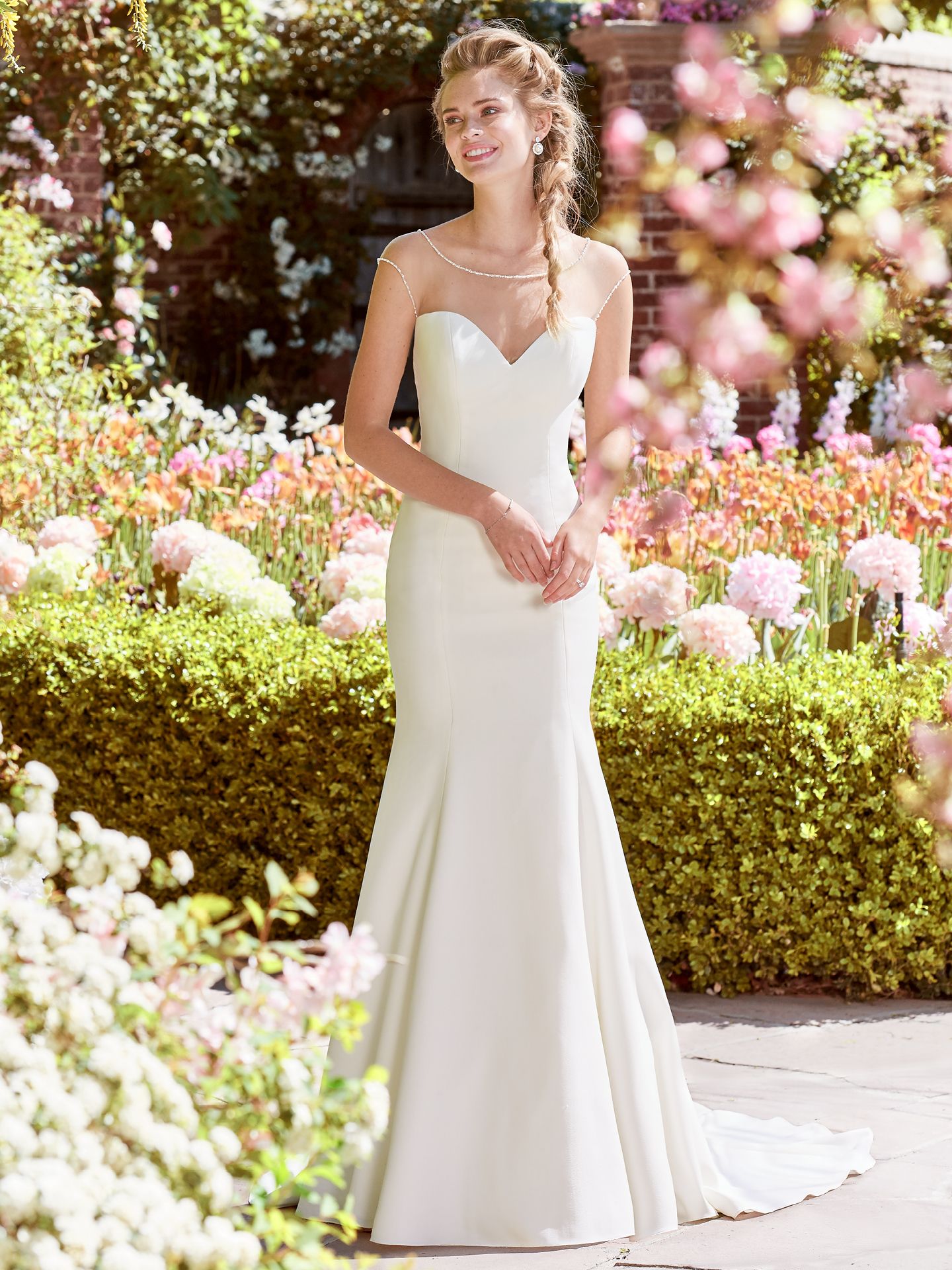 2018 Wedding Dress Trends: Romantic & Modern Bridal Styles