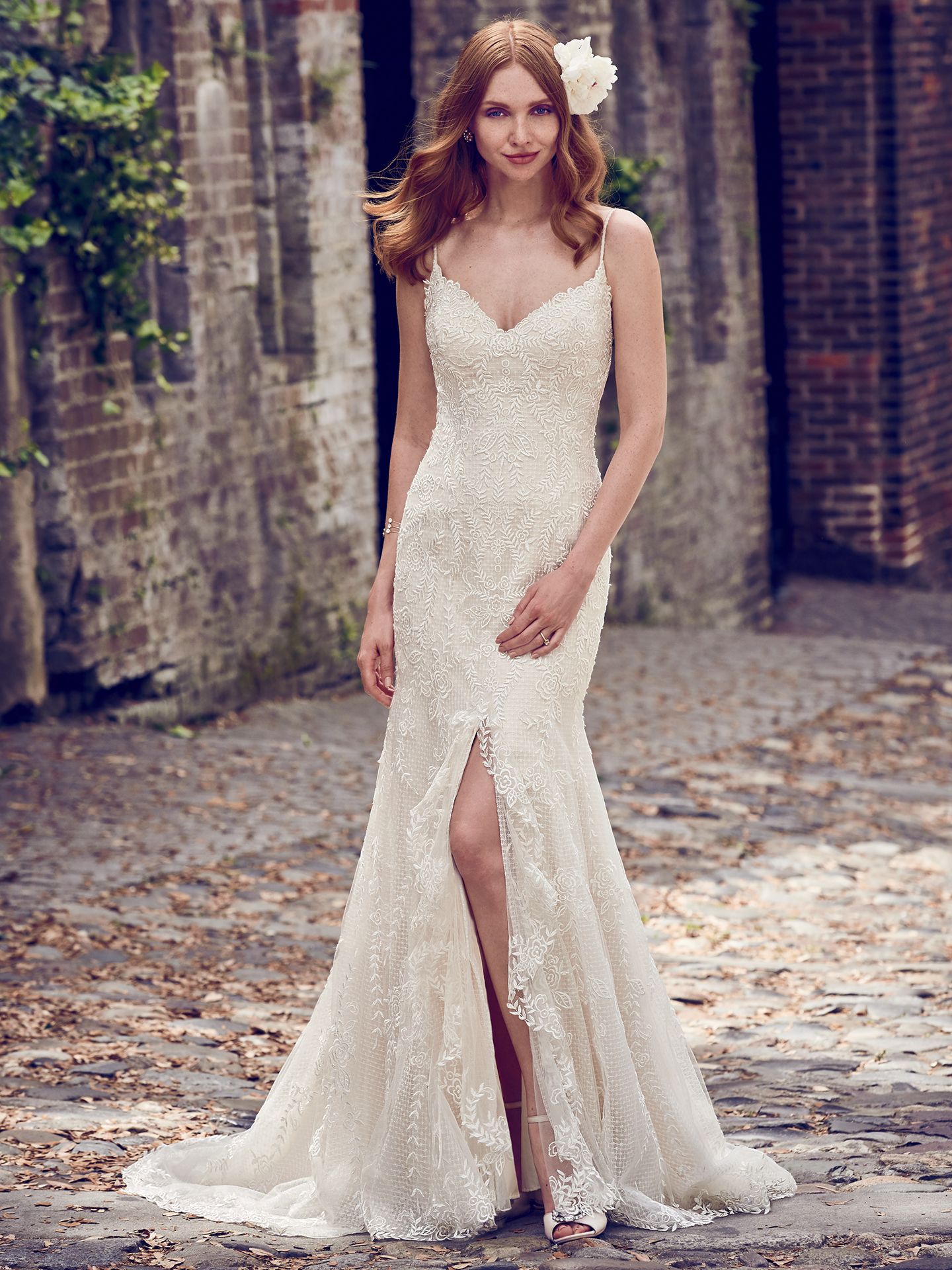 2018 Wedding Dress Trends: Romantic & Modern Bridal Styles