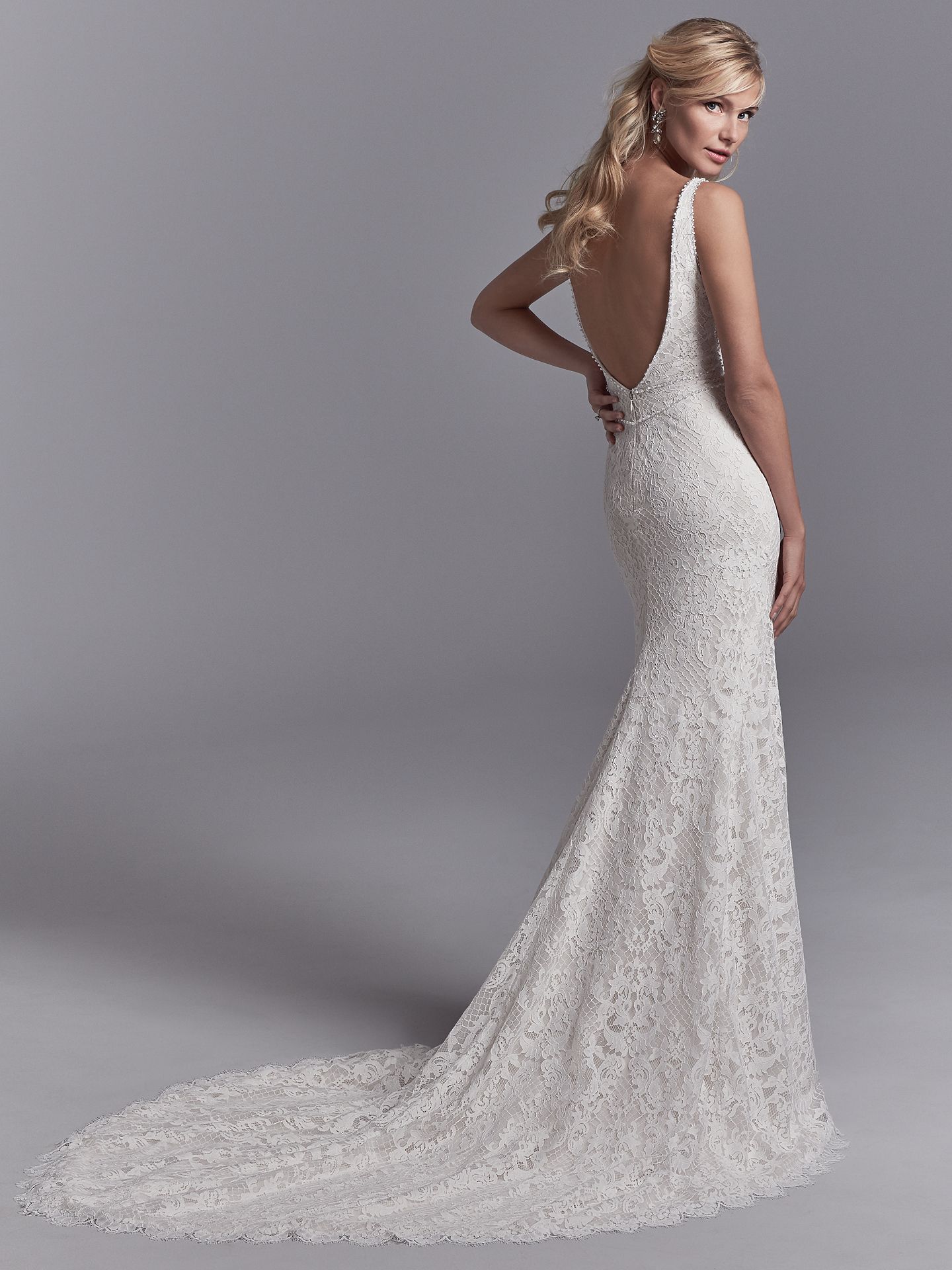 2018 Wedding Dress Trends: Romantic & Modern Bridal Styles