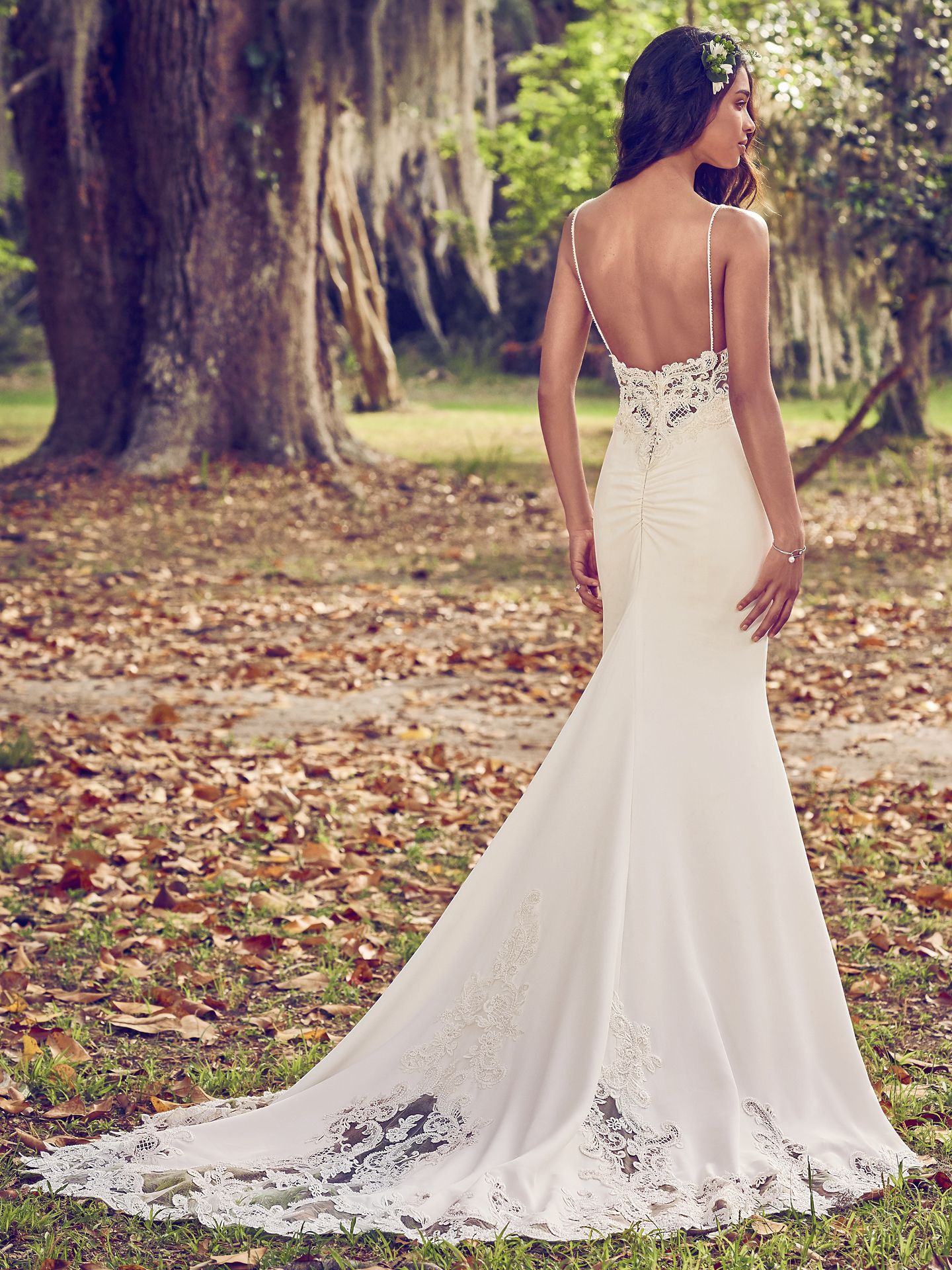 2018 Wedding Dress Trends: Romantic & Modern Bridal Styles