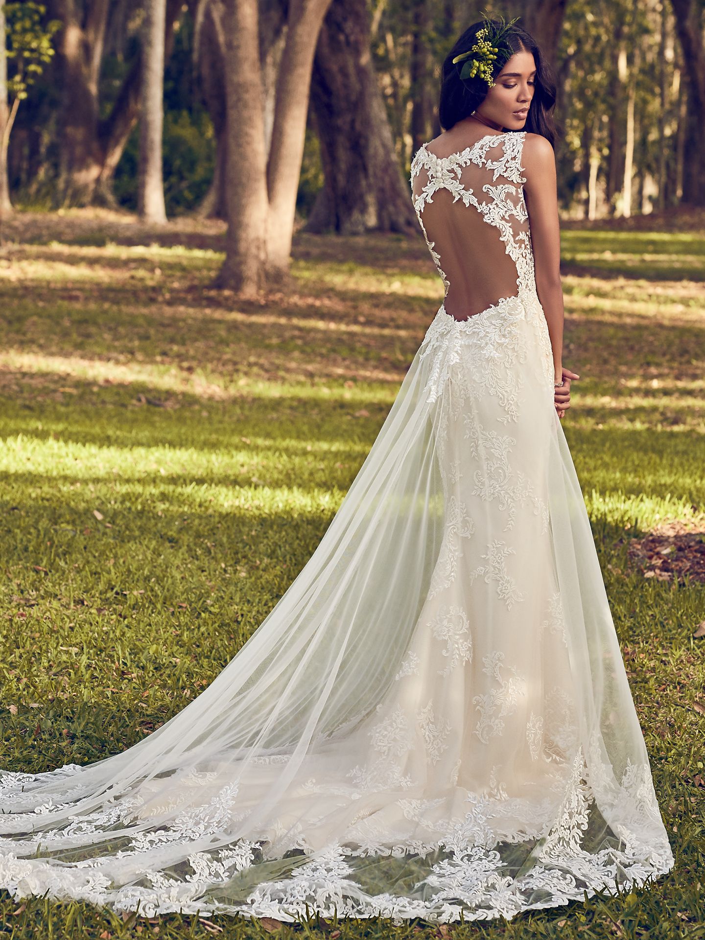 2018 Wedding Dress Trends: Romantic & Modern Bridal Styles