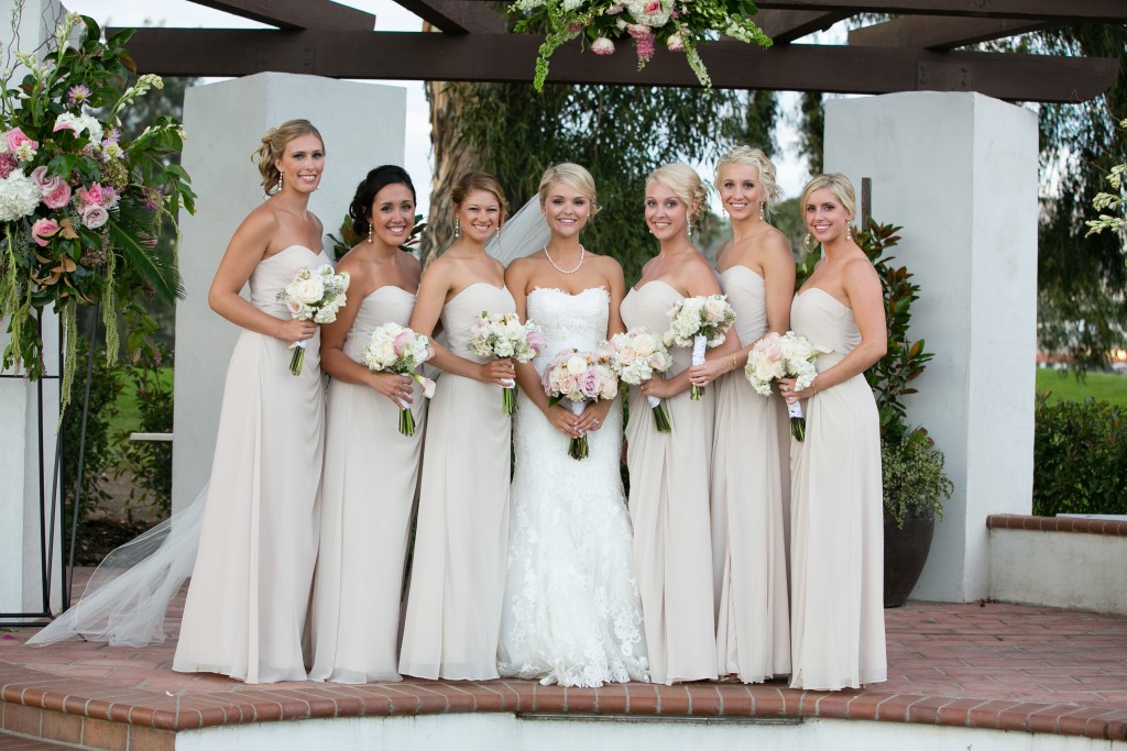 Bridesmaid Wedding Checklist: Essential Tasks & Support