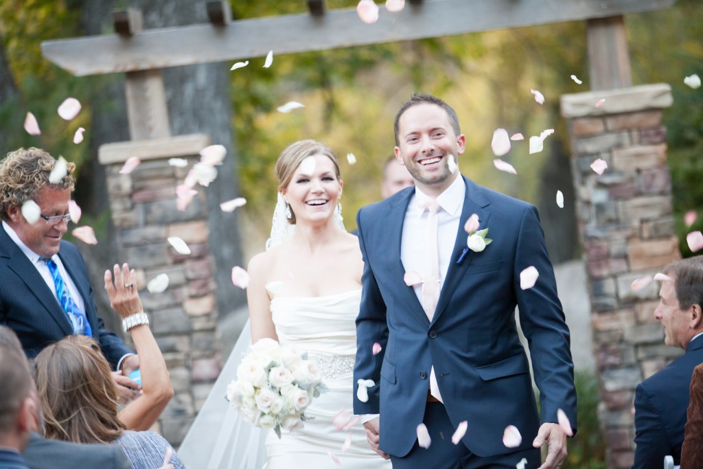 Efficient Wedding Planning: Time-Saving Strategies for Busy Couples