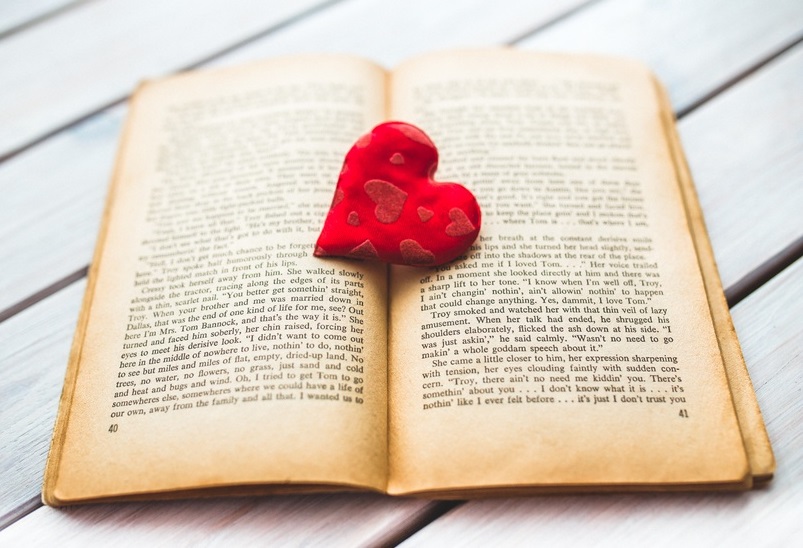 Stress-Free Wedding Planning: 10 Proven Tips for a Relaxed Experience