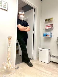 Understanding the Connection Between Back and Knee Pain: An Orthopedic Review