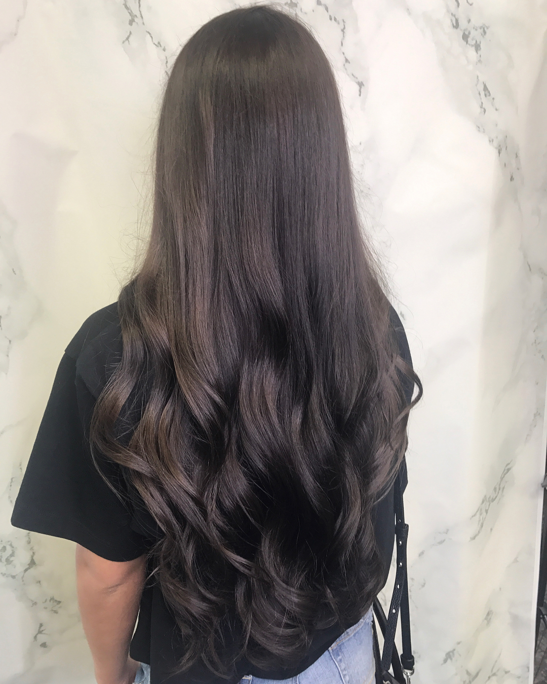 Hair Gloss vs. Glaze: Which Treatment Restores Shine & Health?