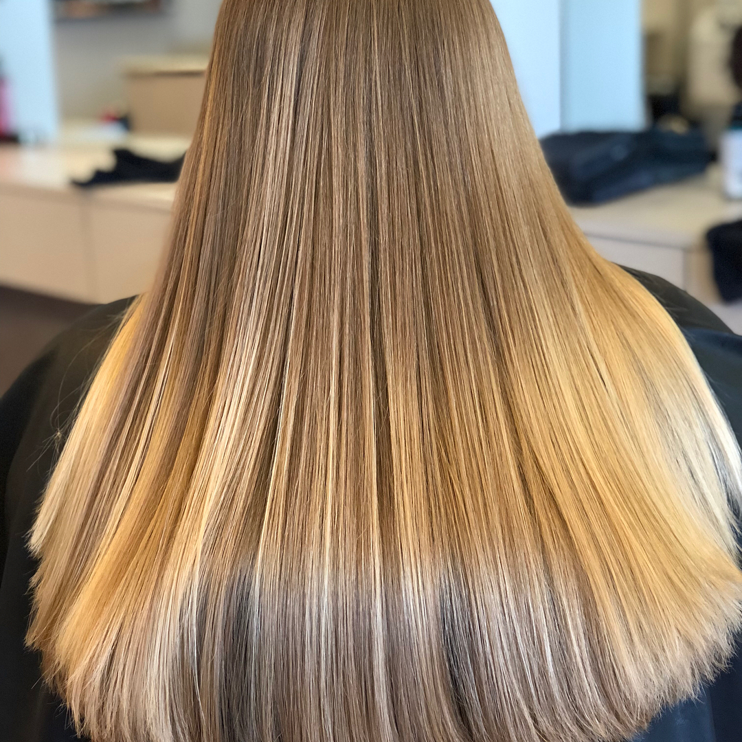 Hair Gloss vs. Glaze: Which Treatment Restores Shine & Health?