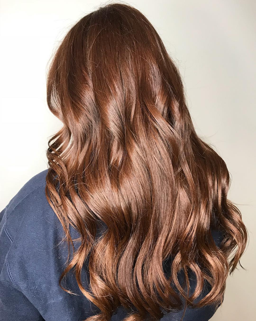 Hair Gloss vs. Glaze: Which Treatment Restores Shine & Health?