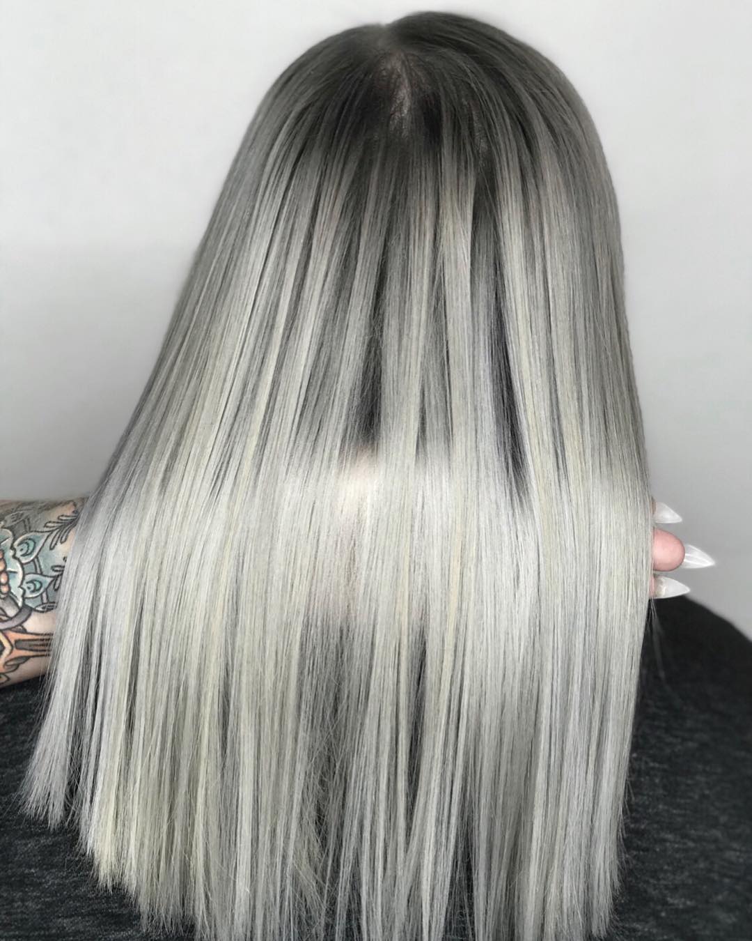 Hair Gloss vs. Glaze: Which Treatment Restores Shine & Health?