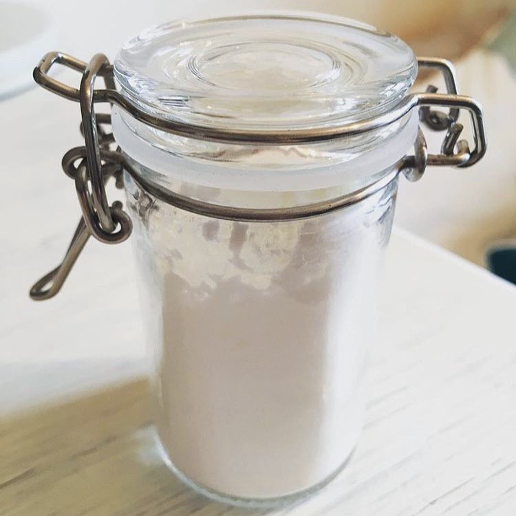 Effective Dry Shampoo Alternatives: Achieve Fresh Hair Without Washing