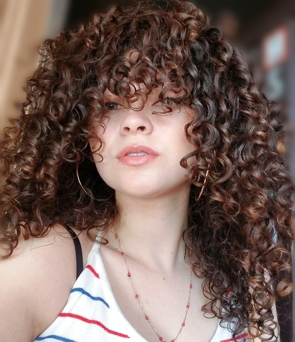 Clarifying Curly Hair: Restore Definition & Scalp Health