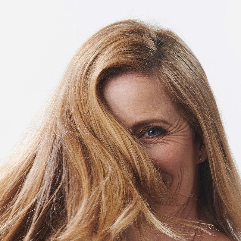 Understanding Hair Changes with Age: Causes & Solutions