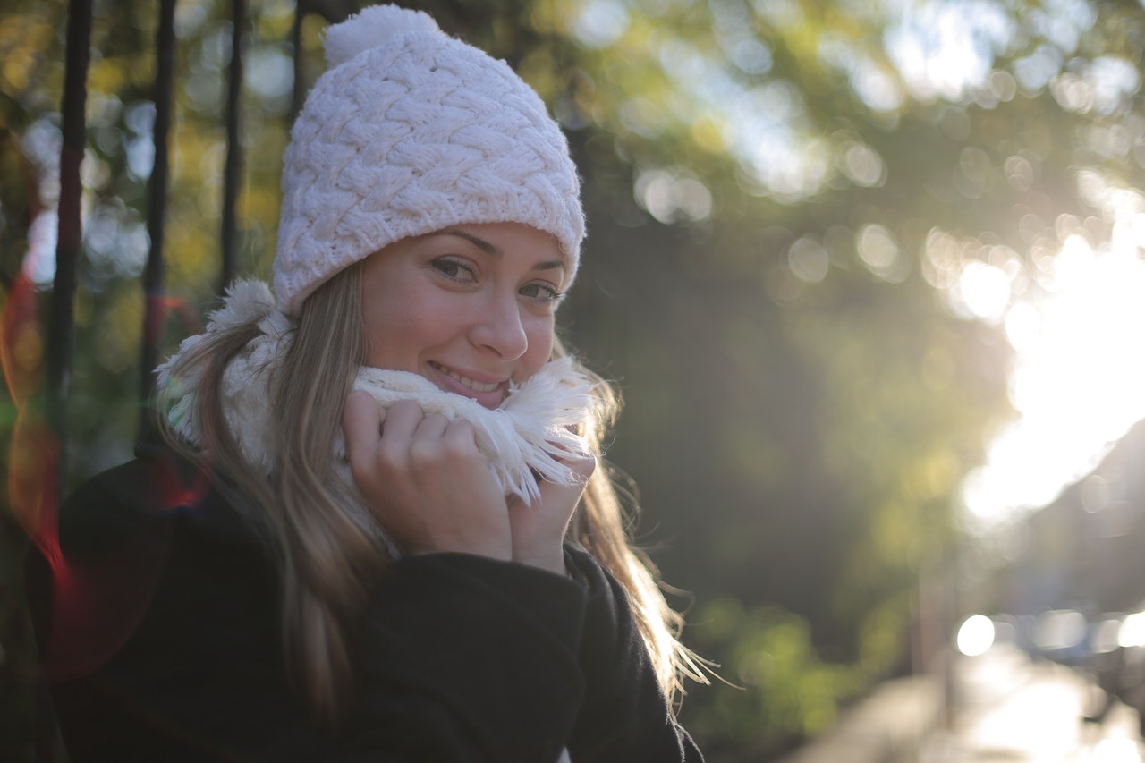 Winter Hair Care: 10 Expert Tips for Hydrated, Healthy Hair