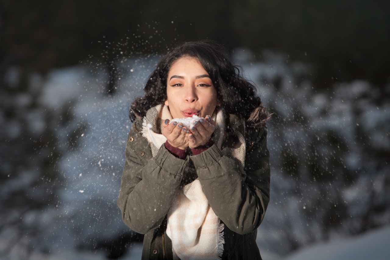 Winter Hair Care: 10 Expert Tips for Hydrated, Healthy Hair