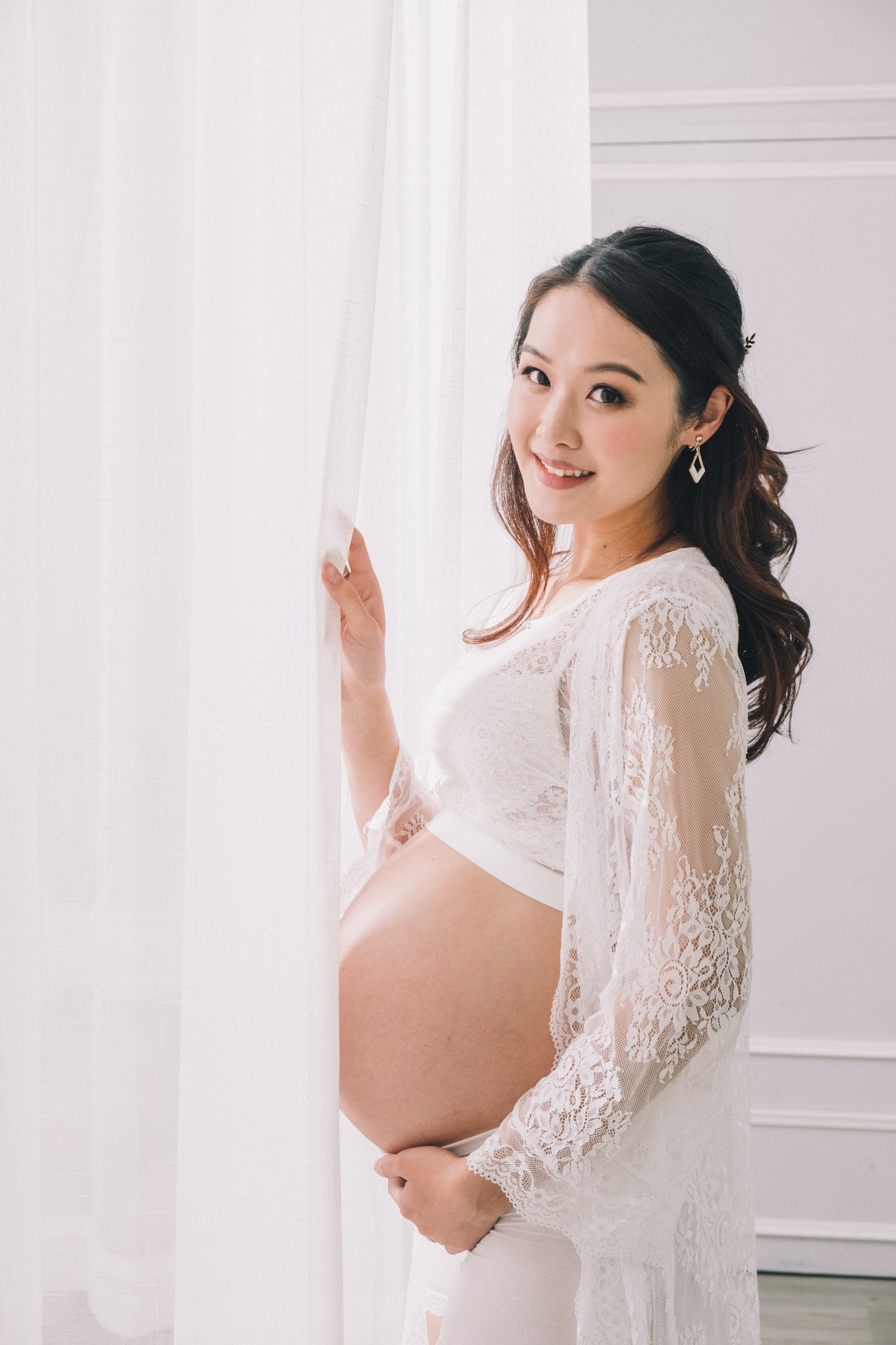 Hair Dye During Pregnancy & Breastfeeding: What You Need to Know