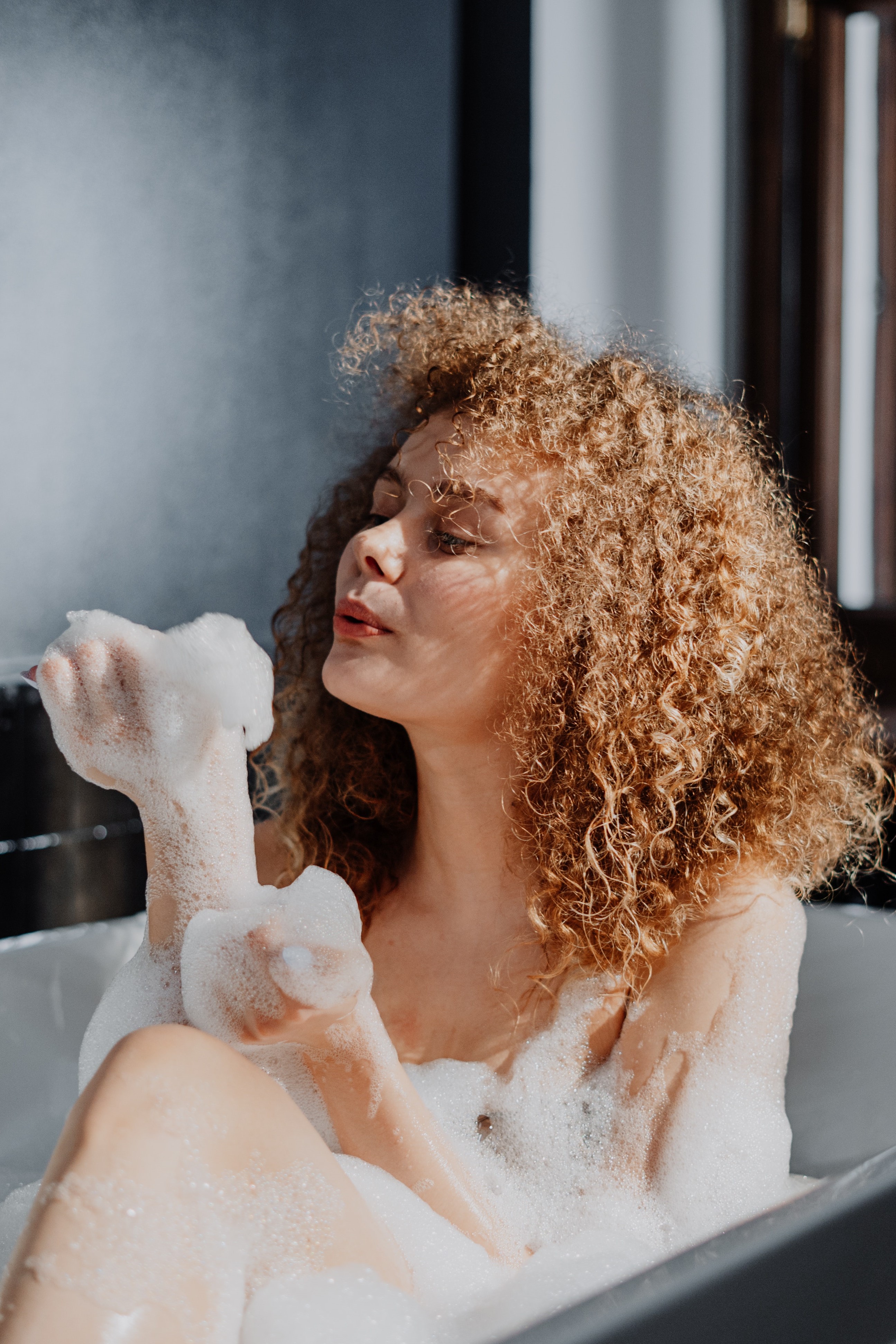 Optimal Hair Washing Frequency: Expert Advice for Healthy Hair