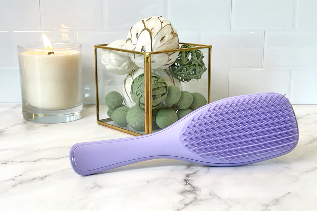 Expert Guide to Detangling Curly Hair: Step-by-Step & Tips