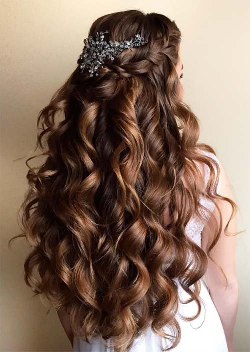 Long Curly Hairstyles: 51 Chic Styles & Styling Tips