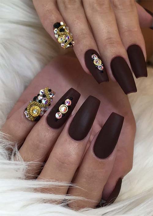 51 Acrylic Nail Designs for 2024: Inspiration & Ideas