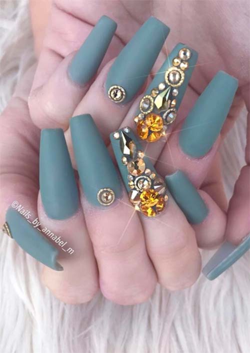 51 Acrylic Nail Designs for 2024: Inspiration & Ideas