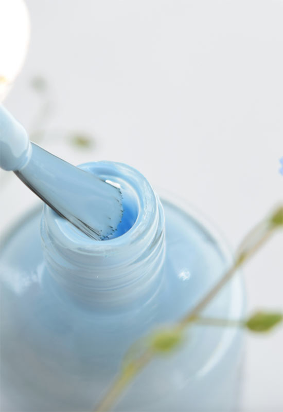 Best Blue Nail Polish Colors by Skin Tone | Expert Guide