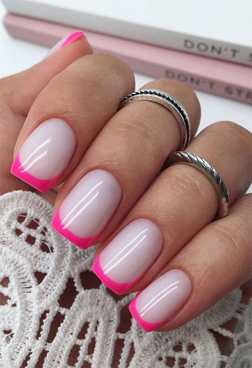 Choosing the Perfect Nail Shape: A Comprehensive Guide (2024)