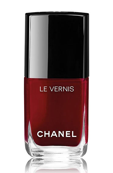 Choosing the Perfect Nail Shape: A Comprehensive Guide (2024)