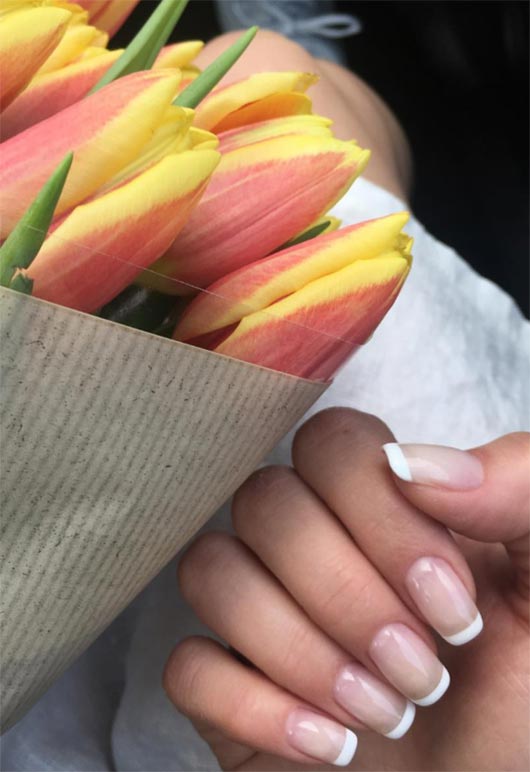 27 Modern French Manicure Designs: Trends & Inspiration