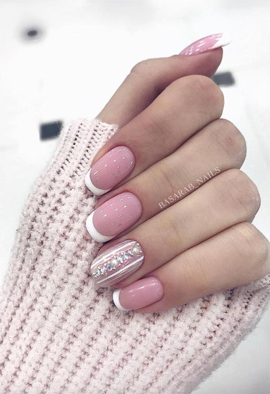 27 Modern French Manicure Designs: Trends & Inspiration
