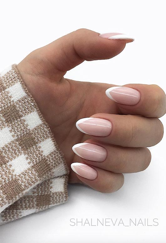 27 Modern French Manicure Designs: Trends & Inspiration