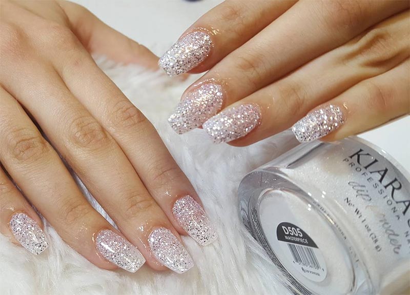 SNS Nails: Dip Powder Manicure – Pros, Cons & What to Expect