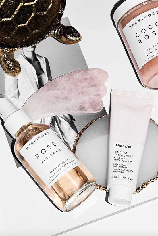 Gua Sha for the Face: Benefits, Techniques & How-To