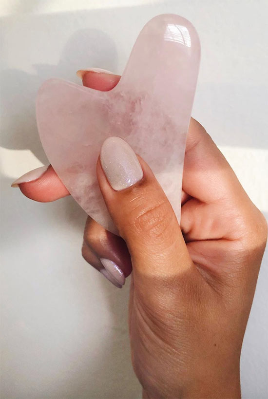 Gua Sha for the Face: Benefits, Techniques & How-To