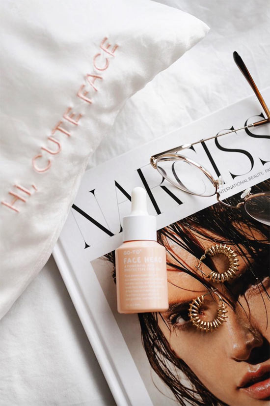 Unlock Radiant Skin: The Benefits & Best Uses of Facial Oils