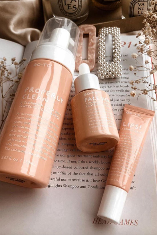 Unlock Radiant Skin: The Benefits & Best Uses of Facial Oils