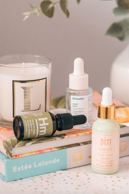 Unlock Radiant Skin: The Benefits & Best Uses of Facial Oils