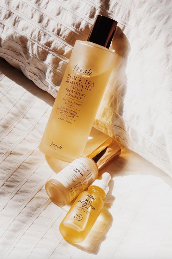 Unlock Radiant Skin: The Benefits & Best Uses of Facial Oils