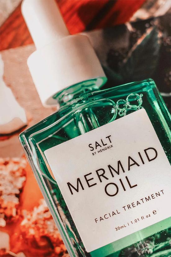 Unlock Radiant Skin: The Benefits & Best Uses of Facial Oils